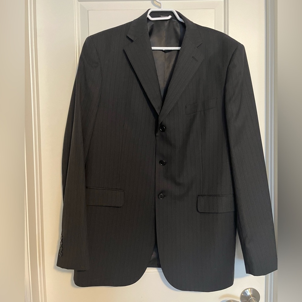 Geoffrey Beene pinstripe black on black blazer size 44L